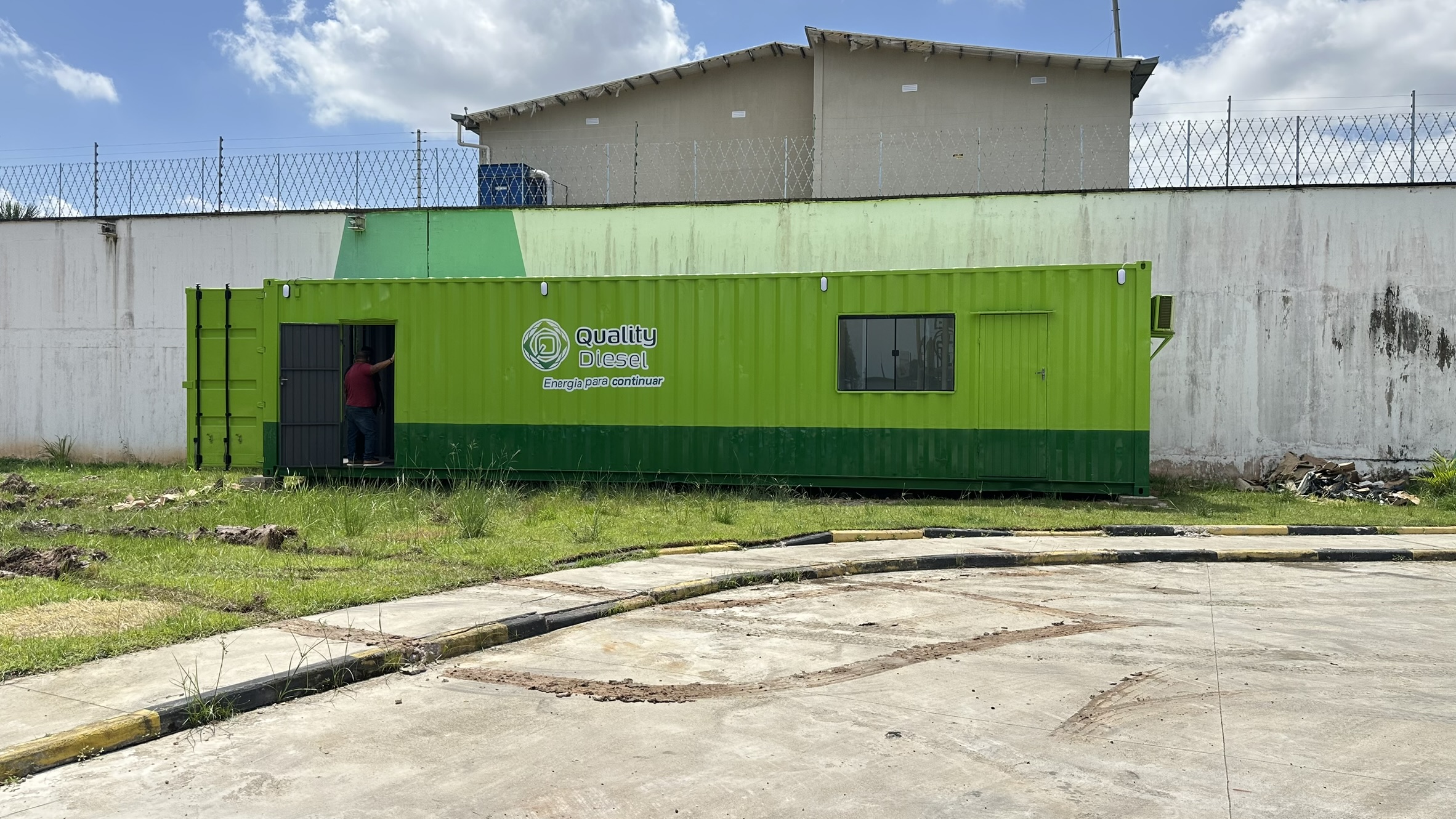 Projeto de container personalizado executado pela MA Containers